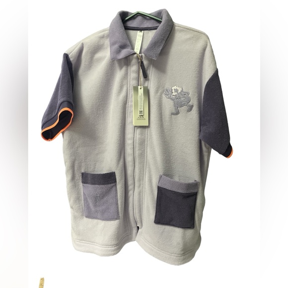 ADIDAS Basketball Hoop York City Shooting Shirt Purple New HE1262 /Women’s - Picture 3 of 8